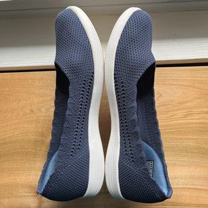 Navy Stretch Skechers Flats Women's Size 8